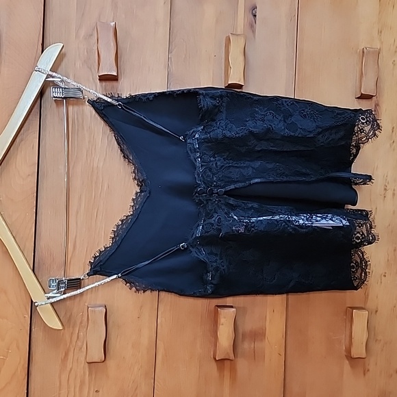 NWT Victoria's Secret: Lace-Back Cami w/ sparkle straps, Black, Small - Picture 3 of 11
